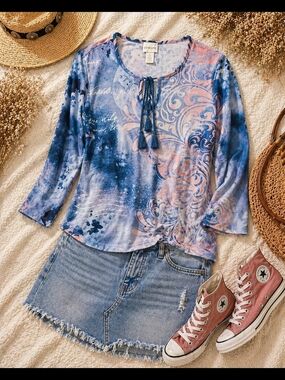 Chico’s Blue Pink Boho Tie Neck Top Size 0